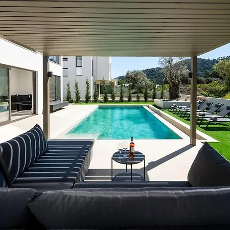 Casa Yiava *
